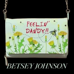 BETSEY JOHNSON “FEELIN’ DANDY!!” Off-White Crossbody Clutch Dandelion Design